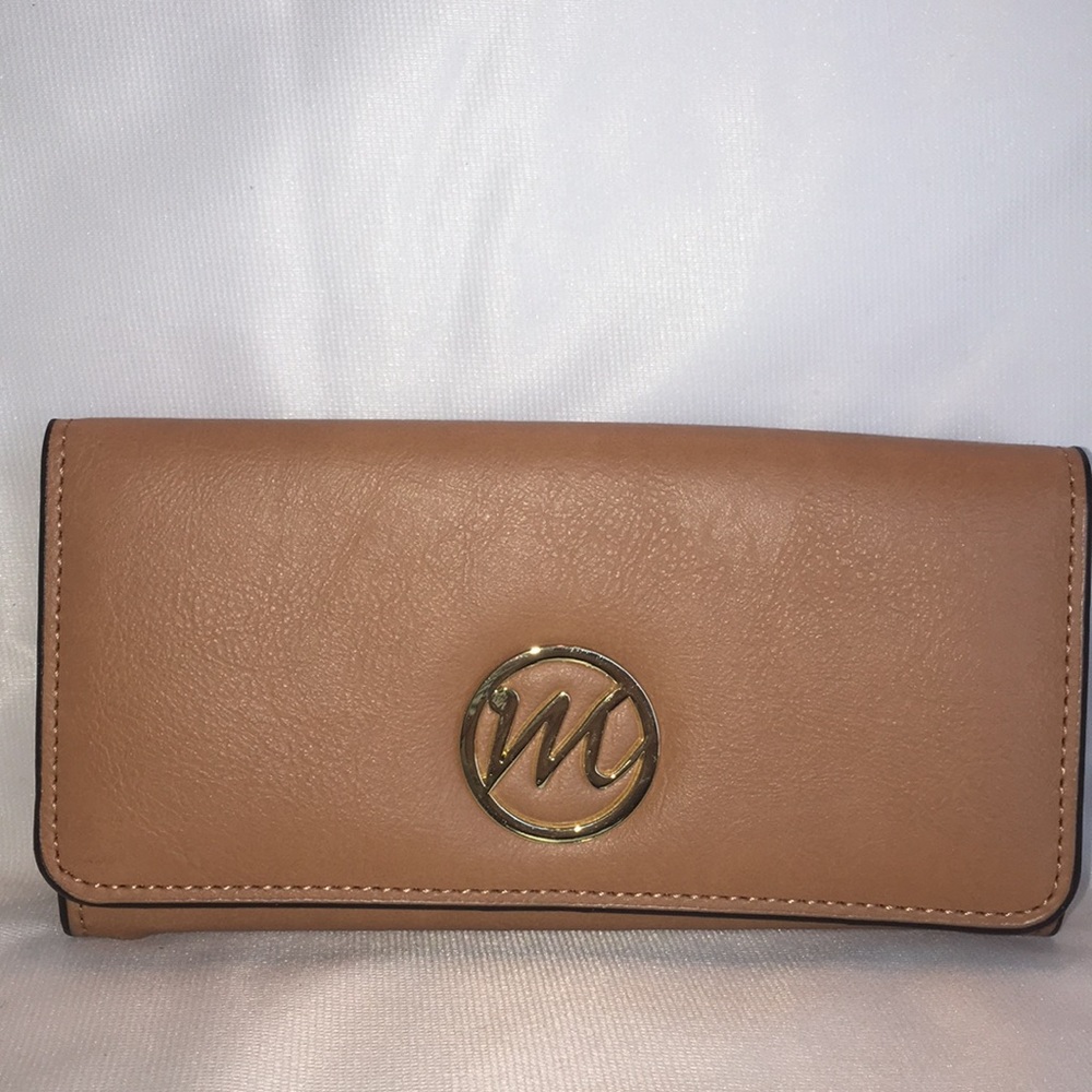 Emilie M Essential Gift Box Set - Picture 4 of 9